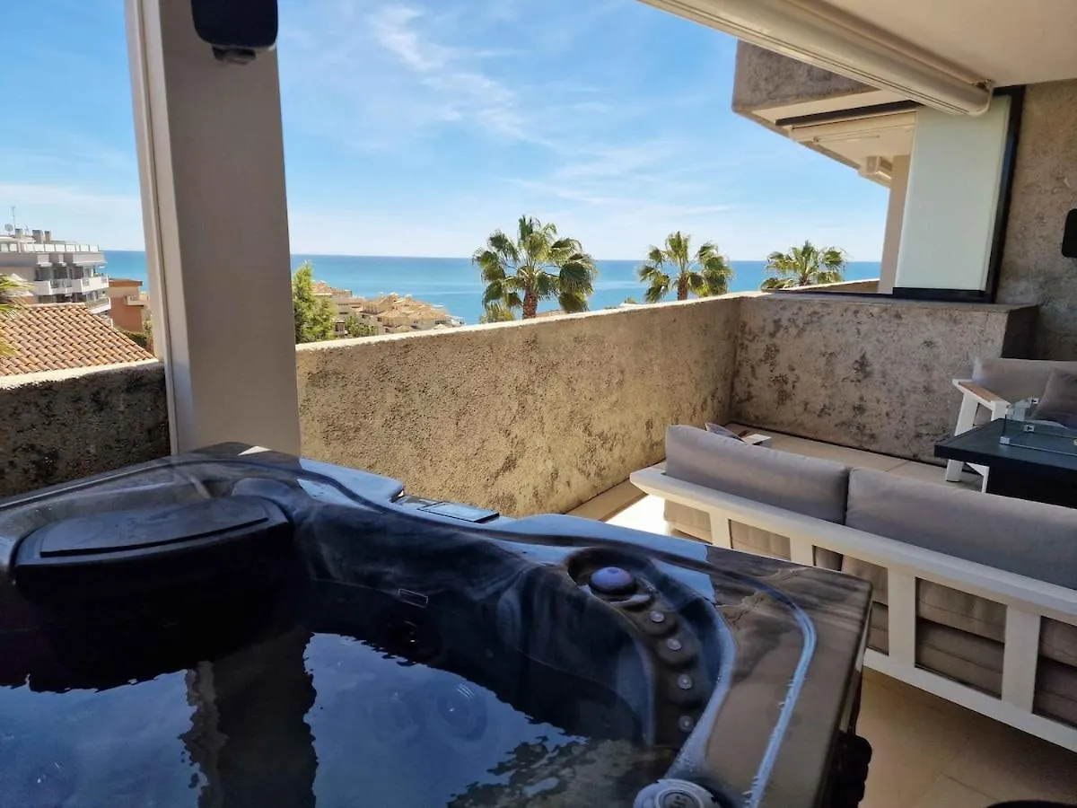 Luxury And Private Jacuzzi 300 Meters From The Beach Benalmádena