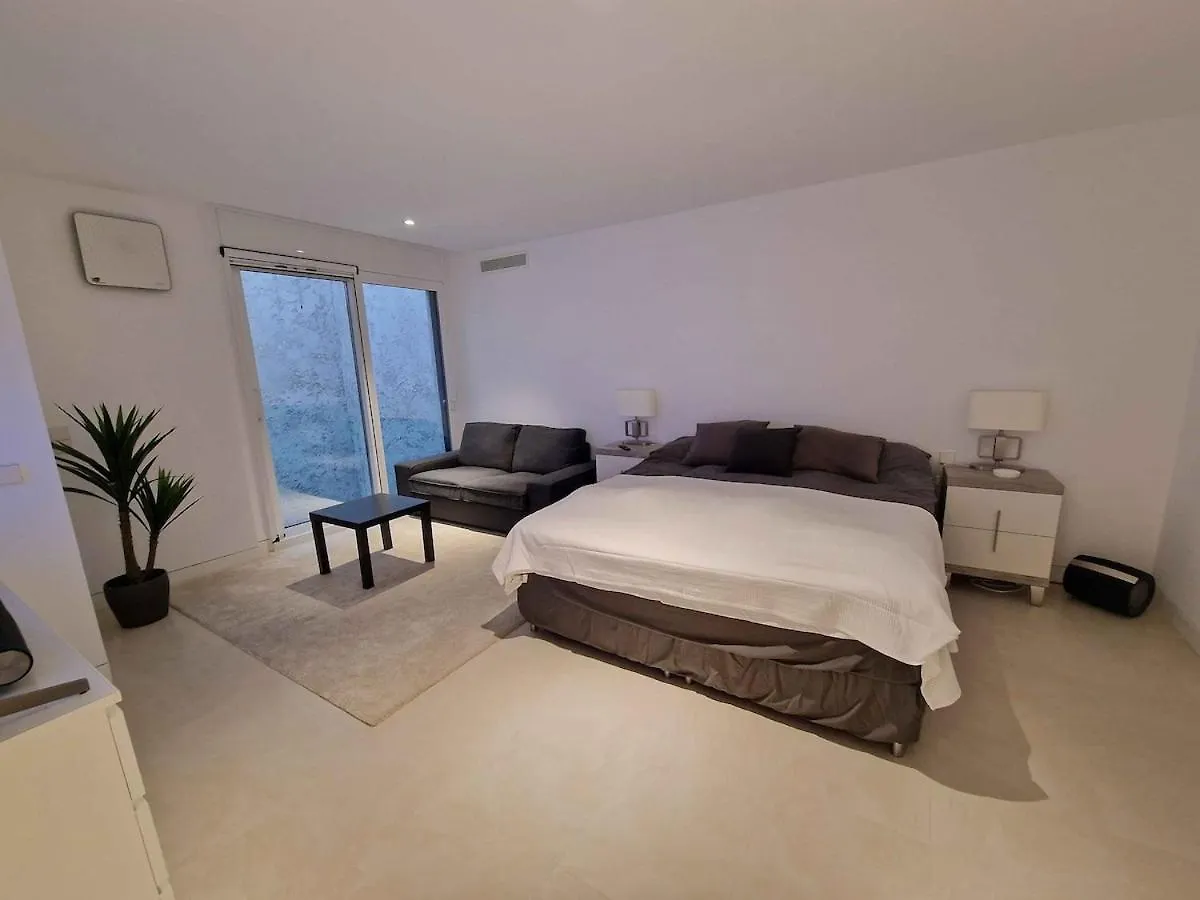 Luxury And Private Jacuzzi 300 Meters From The Beach Benalmádena