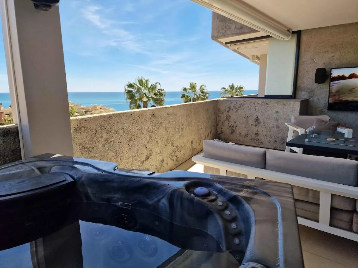 Apartment Luxury And Private Jacuzzi 300 Meters From The Beach Benalmadena